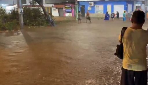 El Ni&ntilde;o favorece aguaceros torrenciales y se activa estado de emergencia por severas inundaciones a Santa Cruz, Ecuador