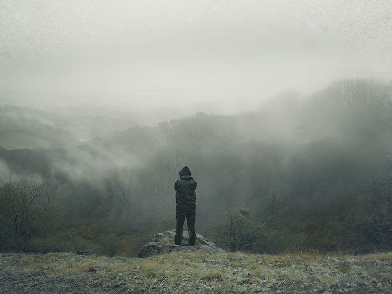 hombre en la niebla hombre en la niebla