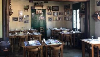 Tiene menos de 1.500 habitantes y recibe a miles de personas por sus bodegones: el pueblo gastron&oacute;mico a 1 hora de CABA
