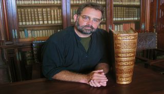 Timothy Walker &eacute; o historiador americano que l&ecirc; o clima nos di&aacute;rios de bordo da Marinha Portuguesa