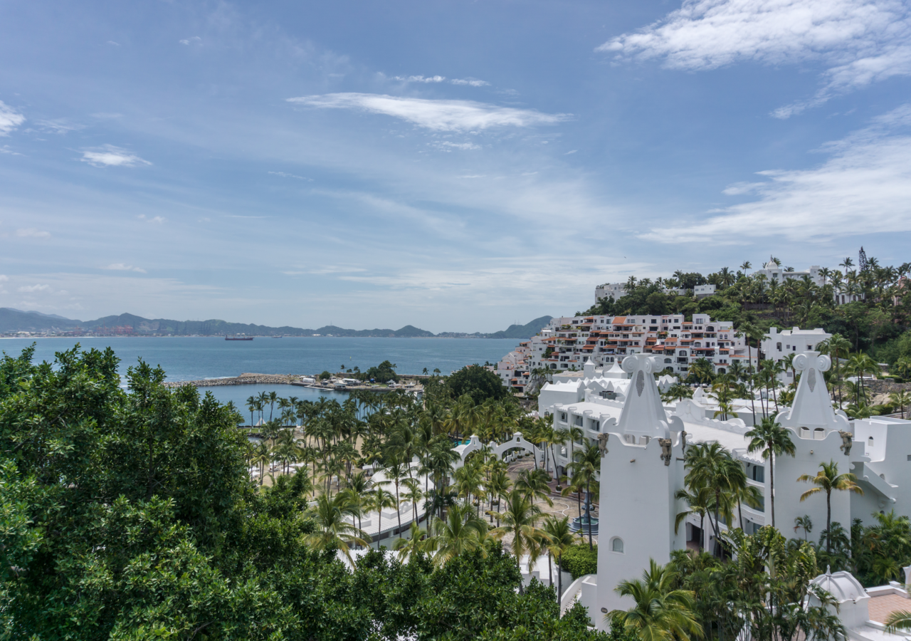 Manzanillo es una ciudad ubicada en el Pacífico mexicano, es un destino ideal para unas vacaciones relajantes.