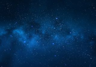 Tolle Sternbilder und Sternschnuppen am Nachthimmel