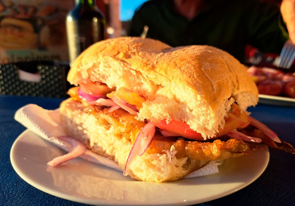 sandwich de pescado sandwich de pescado