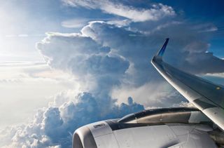 Topes nubosos observados por satélite y radar