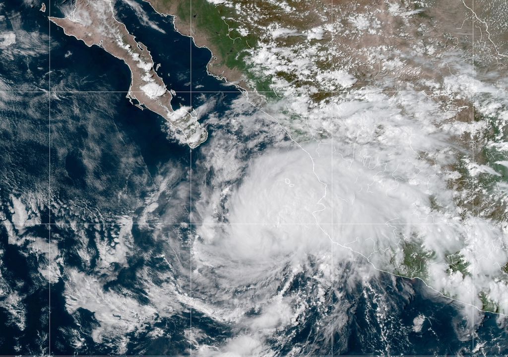 Tormenta Olaf amenaza Baja California Sur