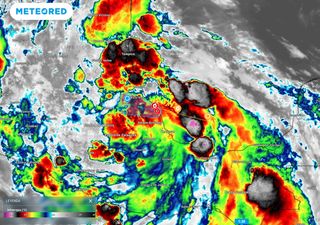 Tormenta tropical 'Chris' toca tierra en Lechuguillas, municipio de Vega de Alatorre en el estado de Veracruz