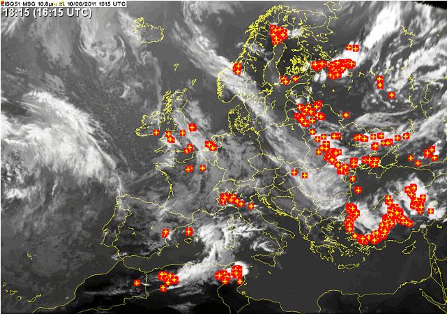 Imagen IR y rayos de las 16:15 UTC Imagen IR y rayos de las 16:15 UTC