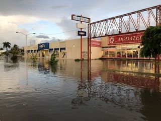 Tormentas inundan y afectan en Yucatán y Jalisco