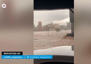 Tormentas y lluvias constantes provocan graves inundaciones en Córdoba, Argentina