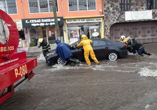 Torrencial lluvia sucede en Cuernavaca