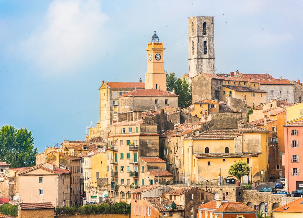 La ville de Grasse, capitale du parfum. La ville de Grasse, capitale du parfum.