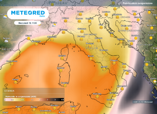 Tra poche ore una enorme nube di polvere sahariana raggiungerà l'Italia: il cielo cambierà colore in queste regioni