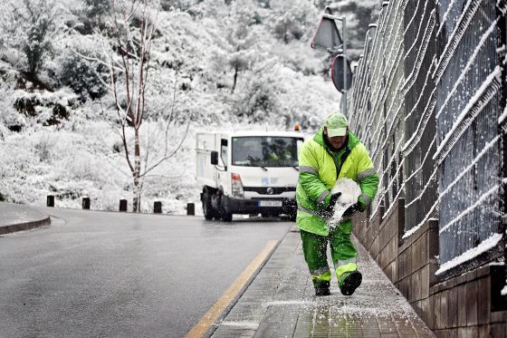 Traed Más Sal, Más Sal Para Las Carreteras, Calles Y Aceras Heladas: Es La Guerra ¿pero Qué Sales? Traed Más Sal, Más Sal Para Las Carreteras, Calles Y Aceras Heladas: Es La Guerra ¿pero Qué Sales?