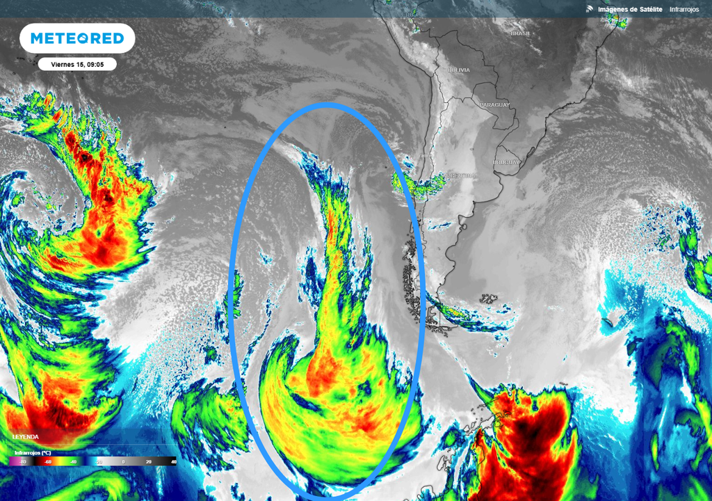 sistema frontal en el océano