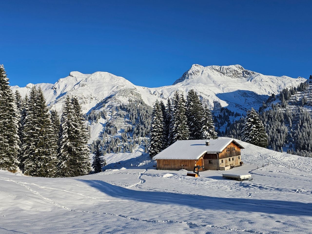 Die Alpen präsentieren sich in diesem Jahr schon im November als wahres Wintermärchen (Foto Markus Köss, Lech am Arlberg 22.11.25)