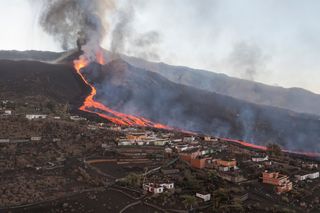 Tre anni dall'ultima eruzione catastrofica nell'Unione Europea: duemila case distrutte, può ripetersi?