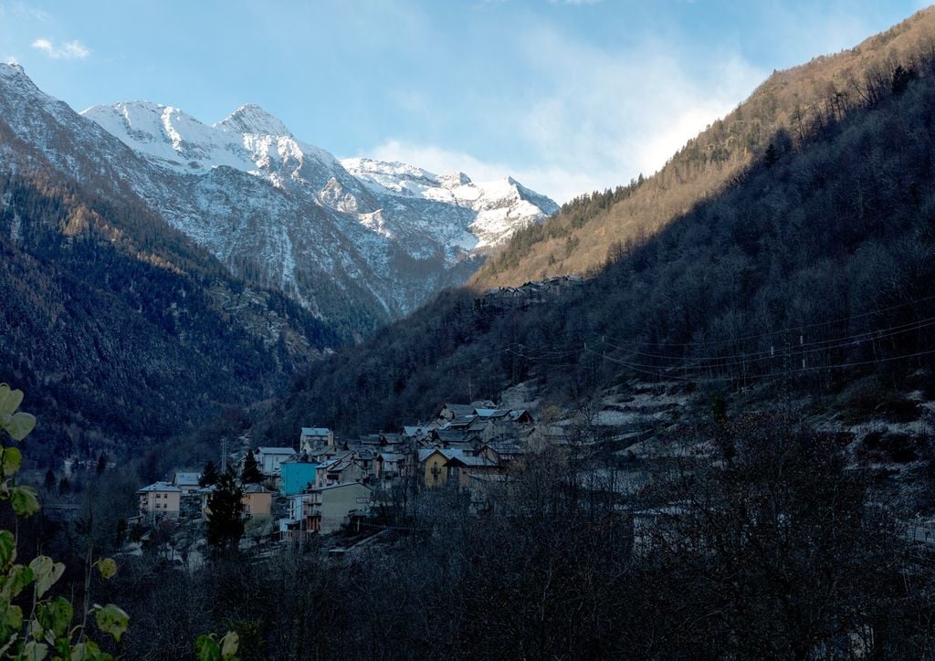 Viganella, in Piemonte, il paesino delle Alpi dove il Sole non sorge per tre mesi.