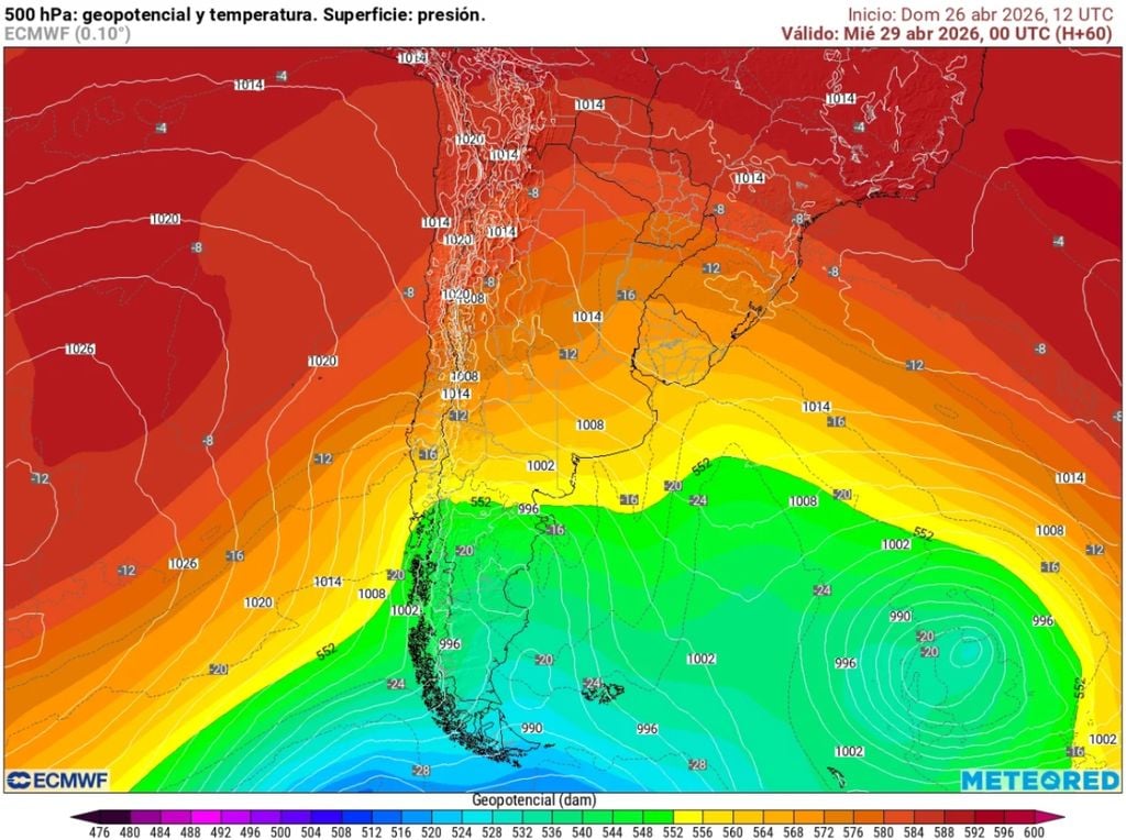 La profunda baja de superficie será potenciada por una amplia vaguada en niveles medios de la atmósfera.