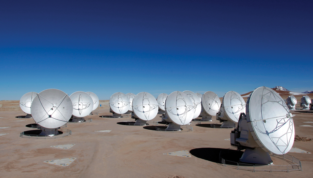A descoberta foi feita a partir de 15,5 anos de dados do radiotelescópio Murriyang, na Austrália. Crédito: NRAO A descoberta foi feita a partir de 15,5 anos de dados do radiotelescópio Murriyang, na Austrália. Crédito: NRAO