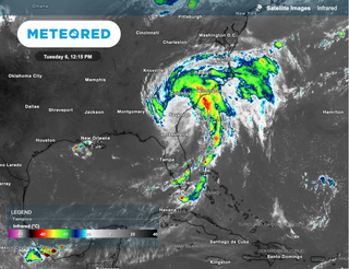 Tropical Storm Debby to soak Georgia and the Carolinas with torrential rains as it drifts near the South Carolina coast