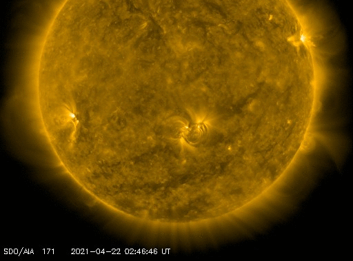 Tsunami solar y eyección de masa coronal hacia la Tierra