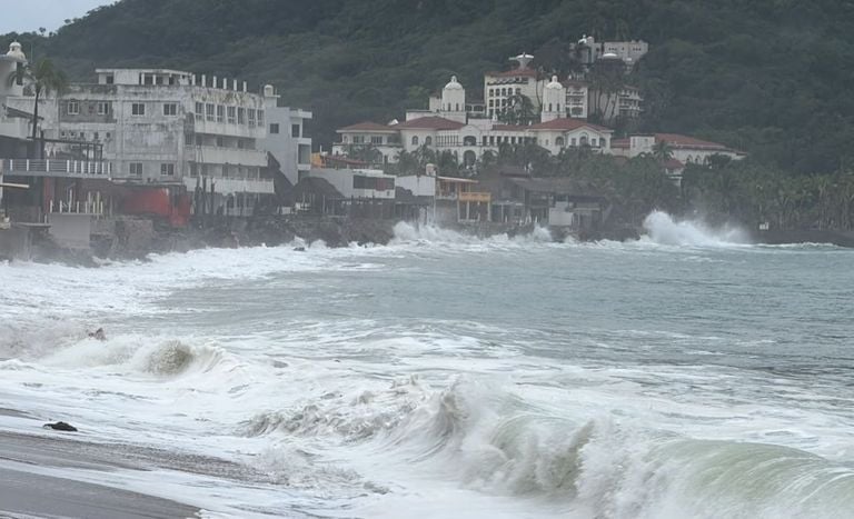 Tu cuerpo frente al tiempo esta semana: lluvias y frente fr&iacute;o ponen en riesgo tu salud