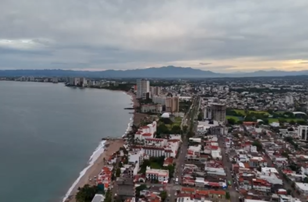 Las autoridades llaman a la población a mantenerse informada únicamente a través de los canales oficiales de Protección Civil federal y de los propios estados. Las autoridades llaman a la población a mantenerse informada únicamente a través de los canales oficiales de Protección Civil federal y de los propios estados.