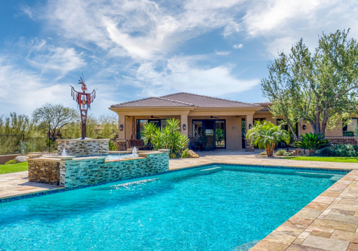 Tu piscina pierde cientos de litros de agua al d&iacute;a por un enemigo invisible. As&iacute; puedes frenarlo