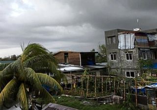 Tufão Phanfone atinge as Filipinas no Natal