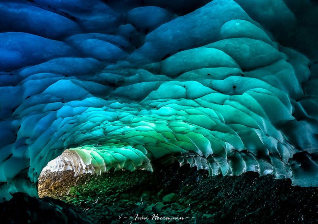 Túneles de Hielo, Esquel, Chubut Túneles de Hielo, Esquel, Chubut