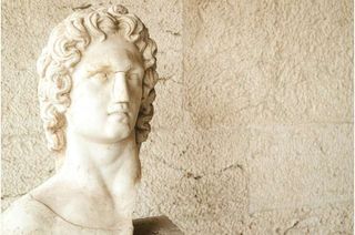 Los investigadores encuentran una túnica en las Tumbas Reales de Vergina y es identificada como la de Alejandro Magno