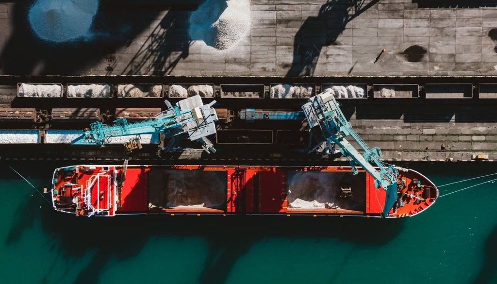 Navio cargueiro O COPA-COGECA adverte que, “nesta fase, não há garantias de que todos os governos tenham margem orçamental ou vontade política para mobilizar recursos adicionais”.
