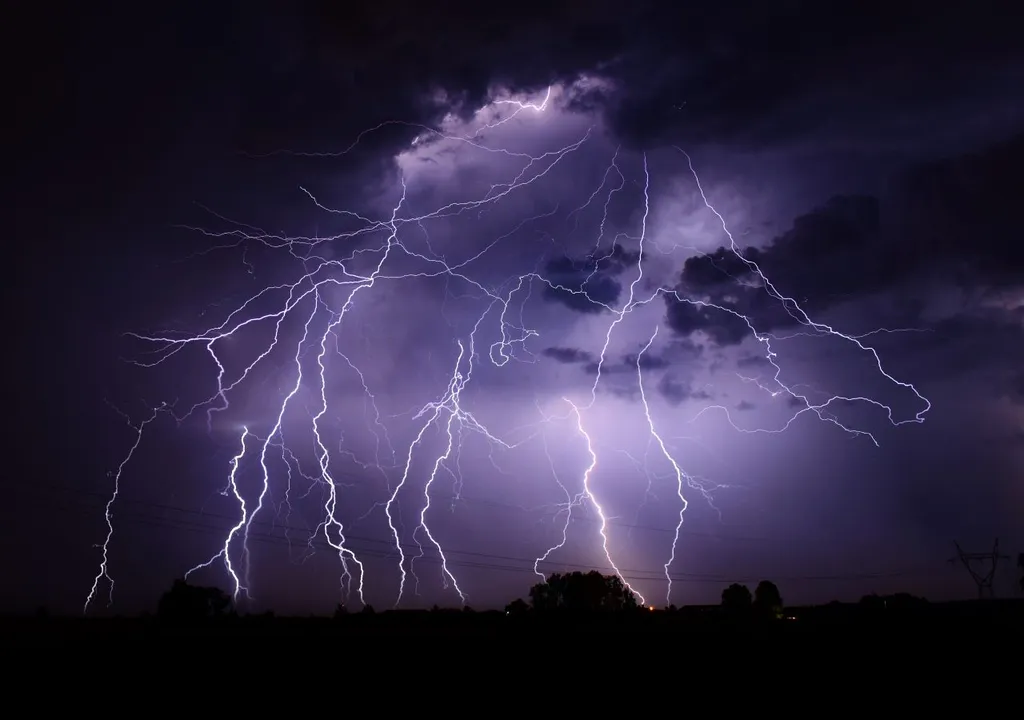 Thunderstorms have decreased in the UK in the past 30 years