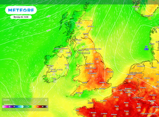 UK heatwave: London temperatures soar to 34°C amid heat health alert