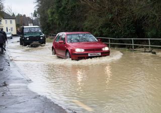 UK PM to chair emergency meeting about recent floods