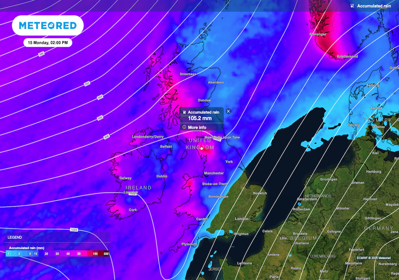 Met Office warns: 70mph winds and 200mm of rain hit north-west UK this ...