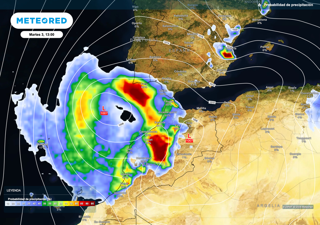 La borrasca Regina en acción: el mapa muestra la presión en superficie y probabilidad de precipitación para mañana martes a las 13:00 h. Fuente: modelo europeo.