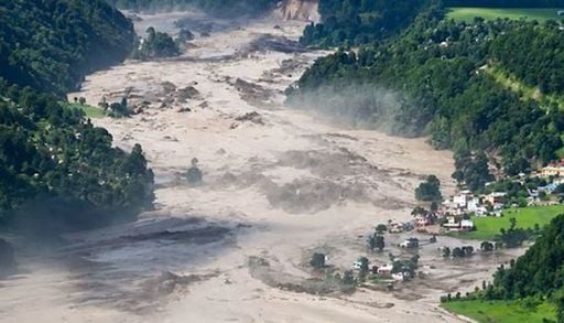 &Uacute;ltimas noticias de Nepal: m&aacute;s de 390 muertos con alrededor de 1400 desaparecidos entre turistas y habitantes