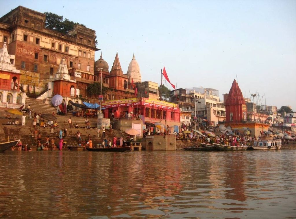 Rio Ganges em Varanasi, na Índia