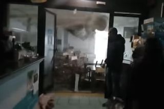 Um tornado destrói parte de um restaurante na Itália