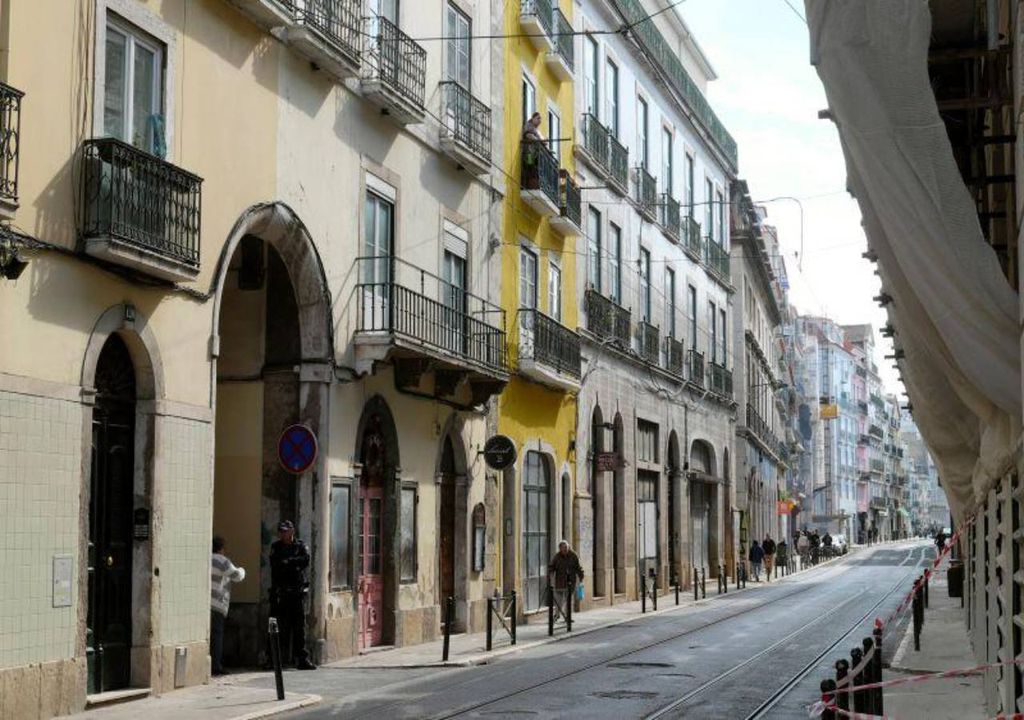 Une nouvelle récompense pour le Portugal. Source : Kathy deWitt/Alamy/Time Out's coolest streets for 2024