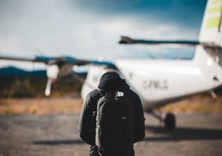 Uma mochila, um tamanho: as companhias aéreas alinham finalmente medidas