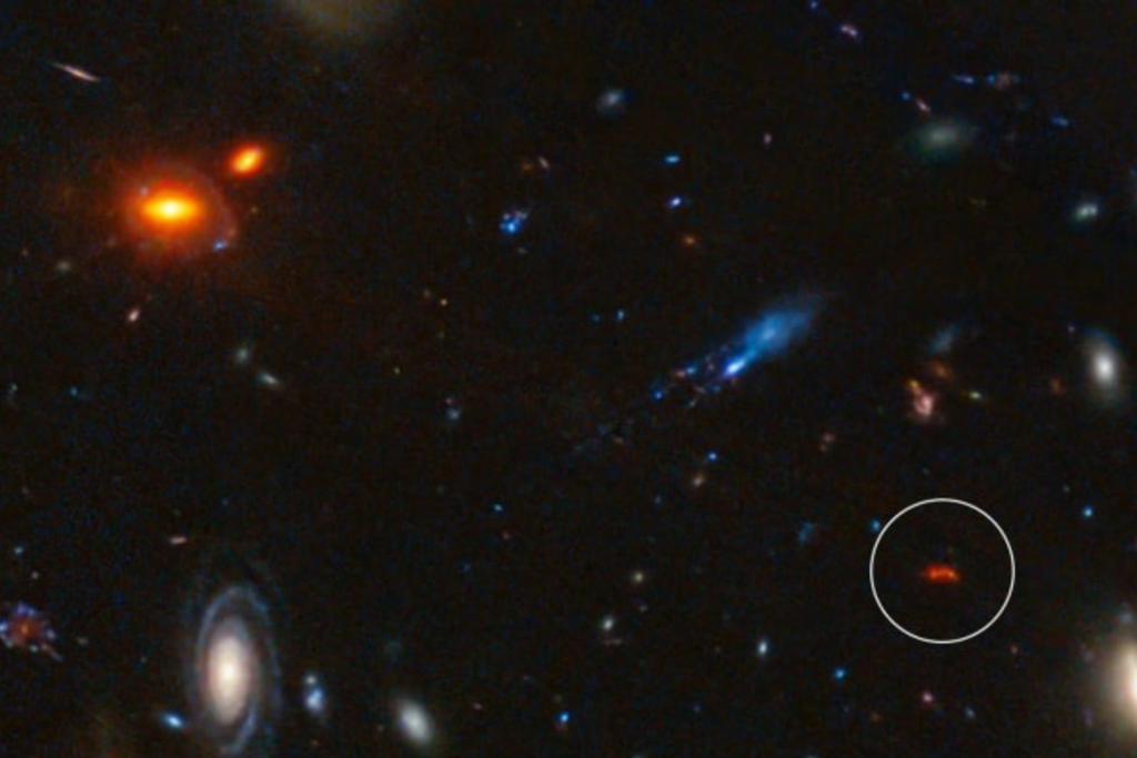 Estudo analisa uma galáxia de quando o Universo era extremamente jovem e tenta responder algumas perguntas sobre o início do Universo e formação de galáxias. Crédito: ALMA