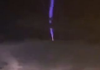Un impactante "Blue Jet" ilumin&oacute; Tucum&aacute;n (Argentina): el fen&oacute;meno atmosf&eacute;rico que pocas veces se ve en el mundo
