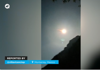 ¡Un bólido iluminó el cielo de Monterrey, México! Impresionantes imágenes fueron captadas desde el Cerro de la Silla