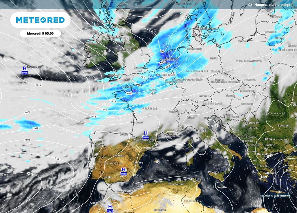 Ce ne serait qu'aux environs de mercredi qu'une perturbation arriverait réellement à concerner l'intérieur des terres. Ce ne serait qu'aux environs de mercredi qu'une perturbation arriverait réellement à concerner l'intérieur des terres.