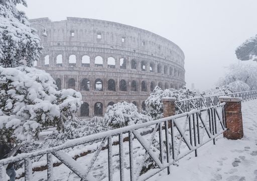 Un febbraio di gelo estremo e neve in pianura da Nord a Sud in Italia: queste date fecero storia. Sorprese a fine mese?