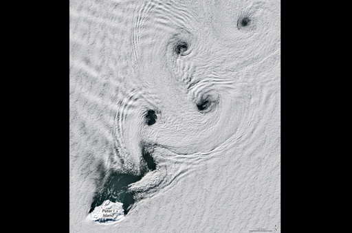 Un mar de nubes giratorias: los v&oacute;rtices de von K&aacute;rm&aacute;n