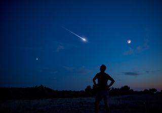 Un bólido atravesó el cielo en Santiago de Chile durante la madrugada: ¿tendrá relación con la lluvia de Perseidas?