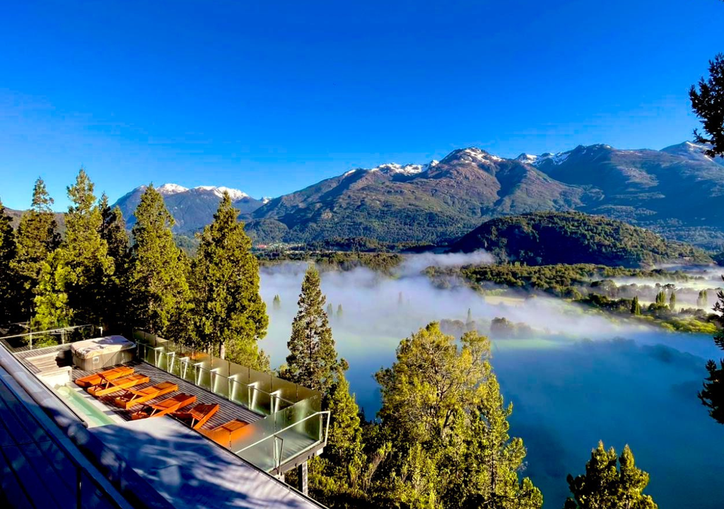 Futaleufu, Chile Además de los deportes aventura en el río, Futaleufú tiene senderos para caminatas y miradores que ofrecen panorámicas de ensueño. Foto: X @ROMINAPALMAC